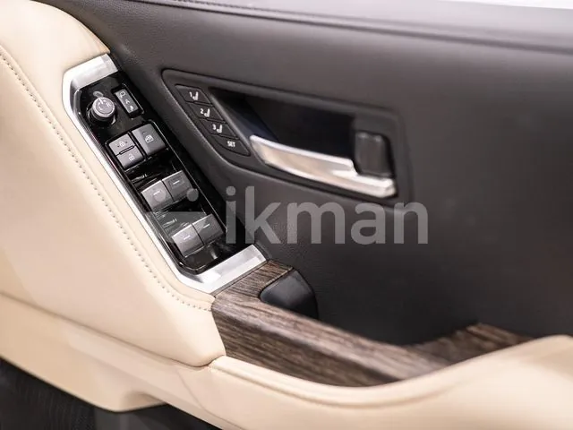 Toyota Land Cruiser 2023 photo 5