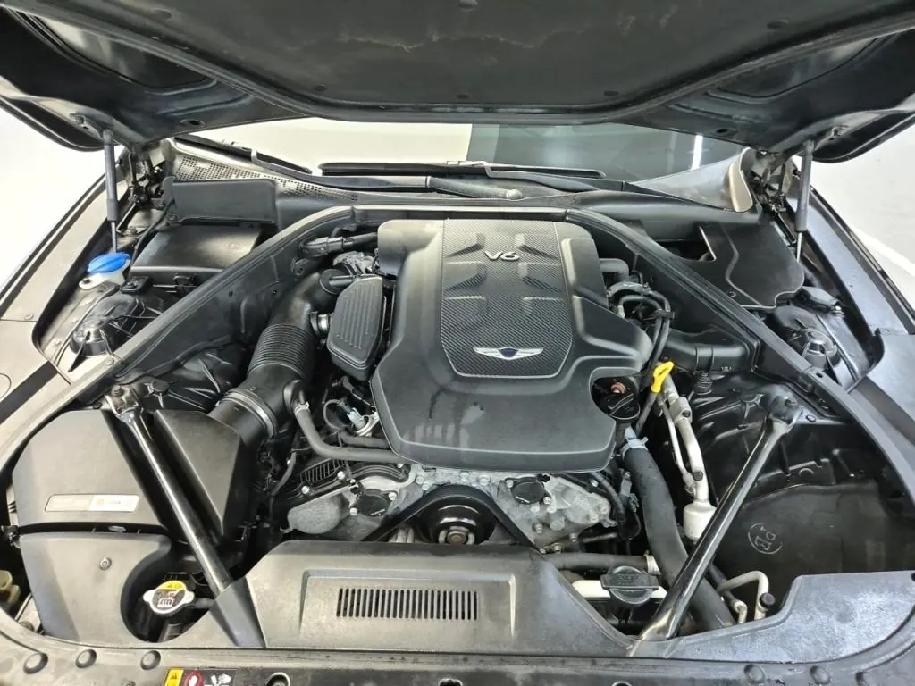 Genesis G80 2017 photo 5