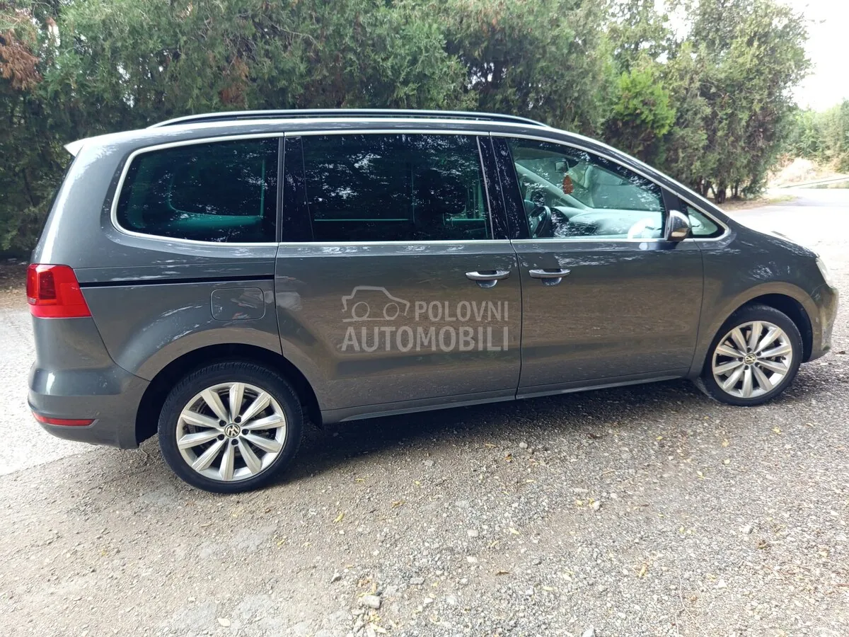 Volkswagen Sharan 2012 photo 3