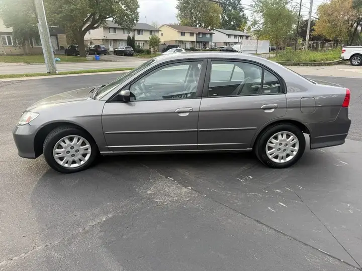 Honda Civic 2004 photo 4