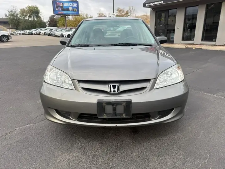 Honda Civic 2004 photo 2