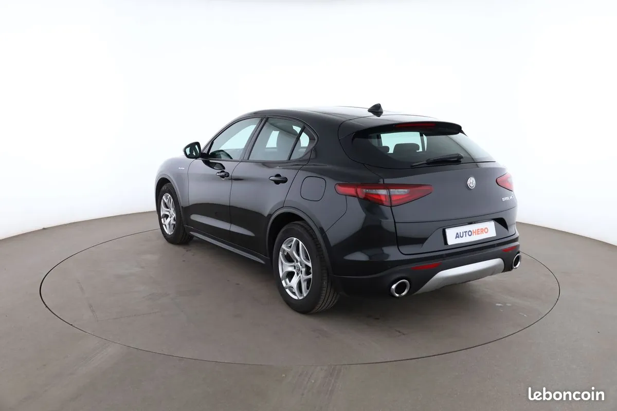 Alfa Romeo Stelvio 2020 photo 2