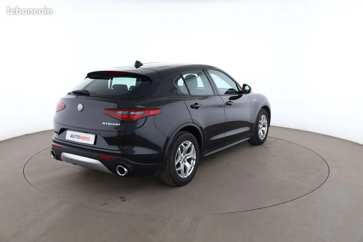 Alfa Romeo Stelvio 2020 photo 3