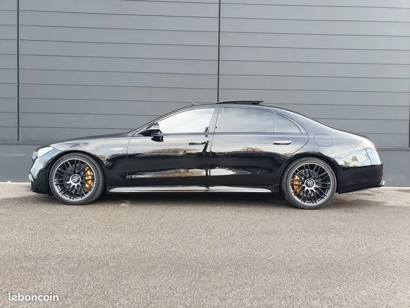 Mercedes-Benz S-Class 2024 photo 2
