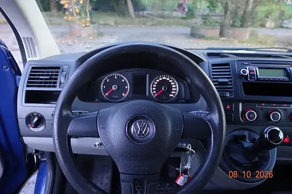 Volkswagen Transporter 2010 photo 5
