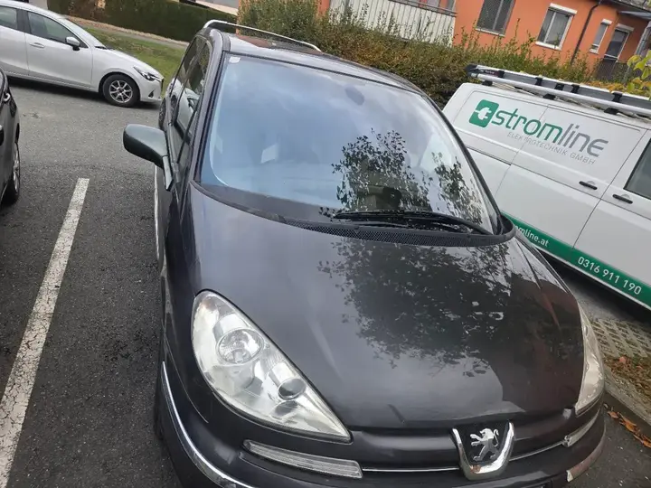 Peugeot 807
