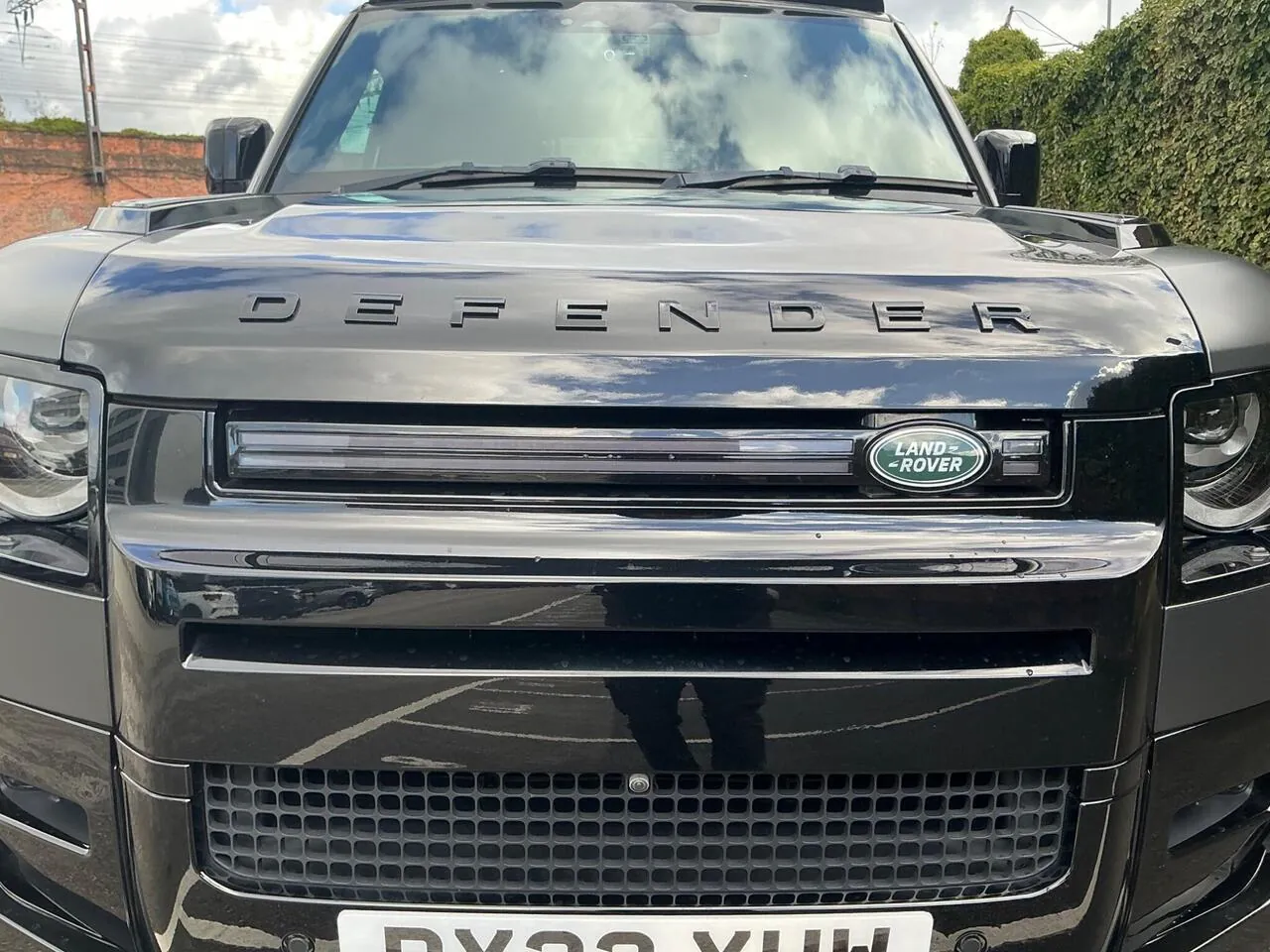 Land Rover Defender 110 2022 photo 2