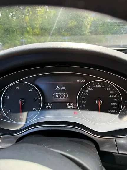 Audi A6 2013 photo 2