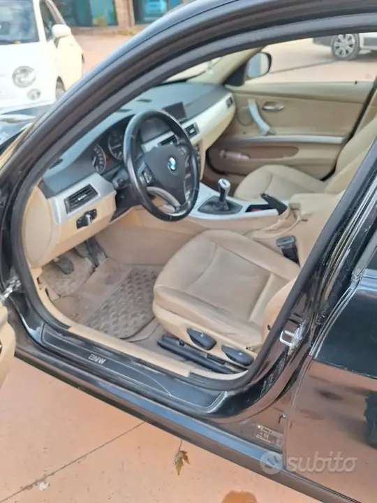 BMW 320D 2009 photo 3