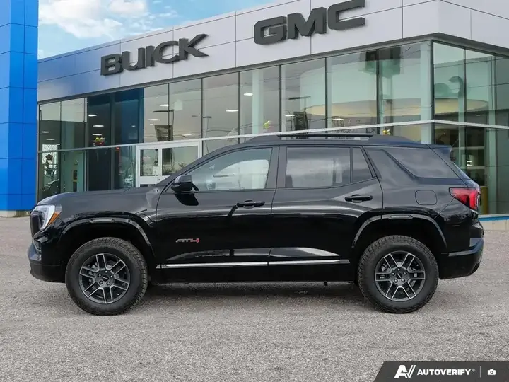 GMC Terrain 2027 photo 2
