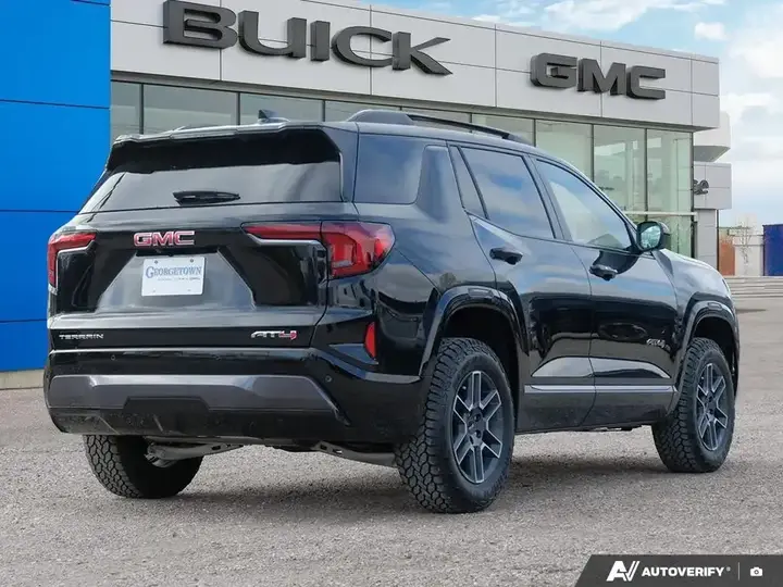 GMC Terrain 2027 photo 5