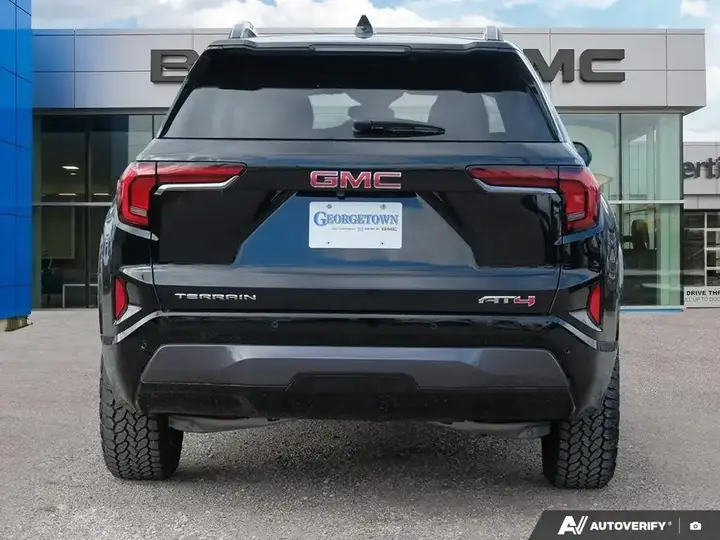 GMC Terrain 2027 photo 4