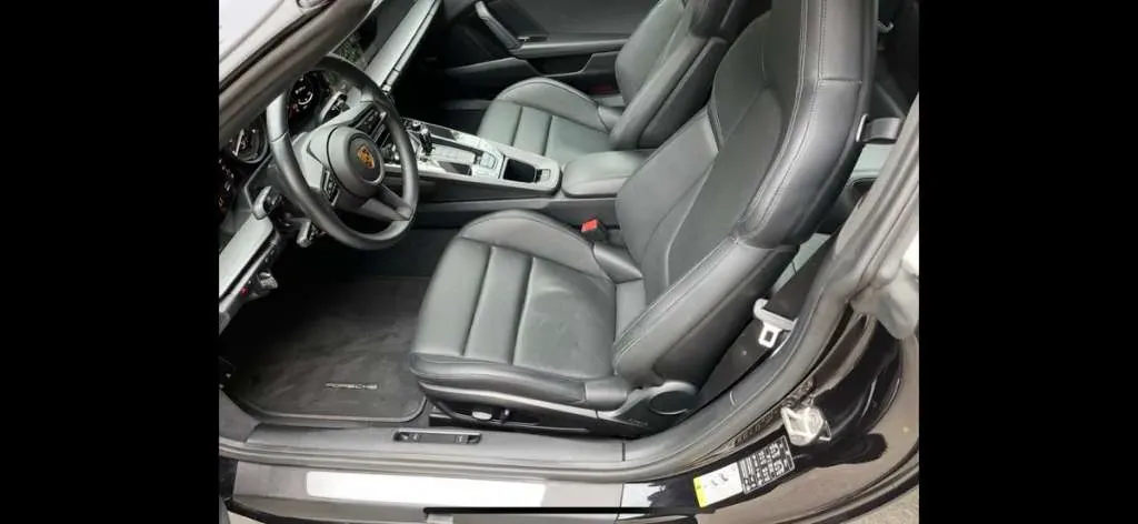 Porsche 911 2021 photo 3