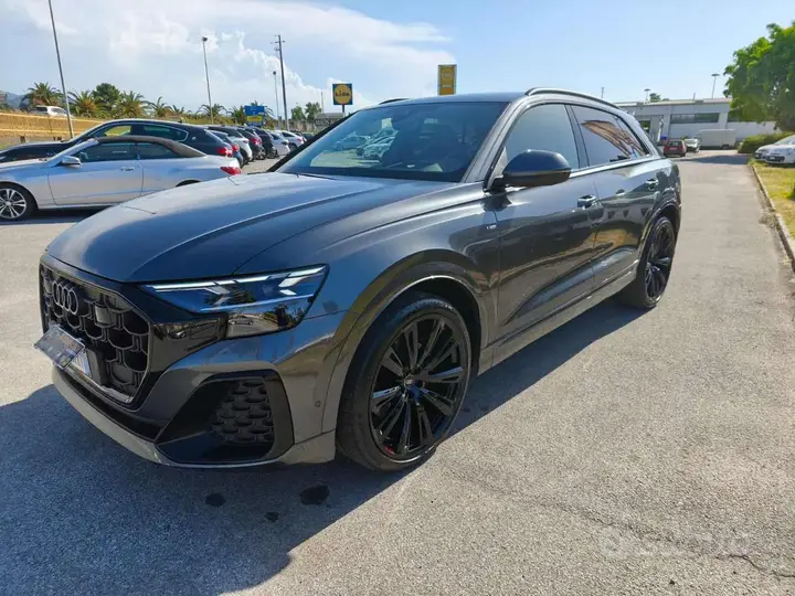 Audi Q8 2024 photo 2
