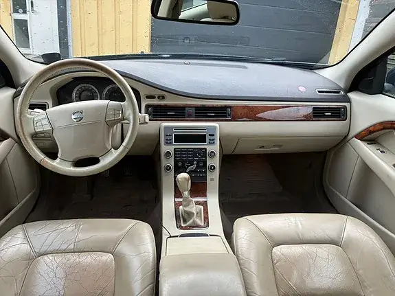 Volvo V70 2009 photo 3