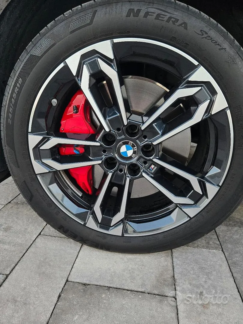 BMW Ix1 2026 photo 3