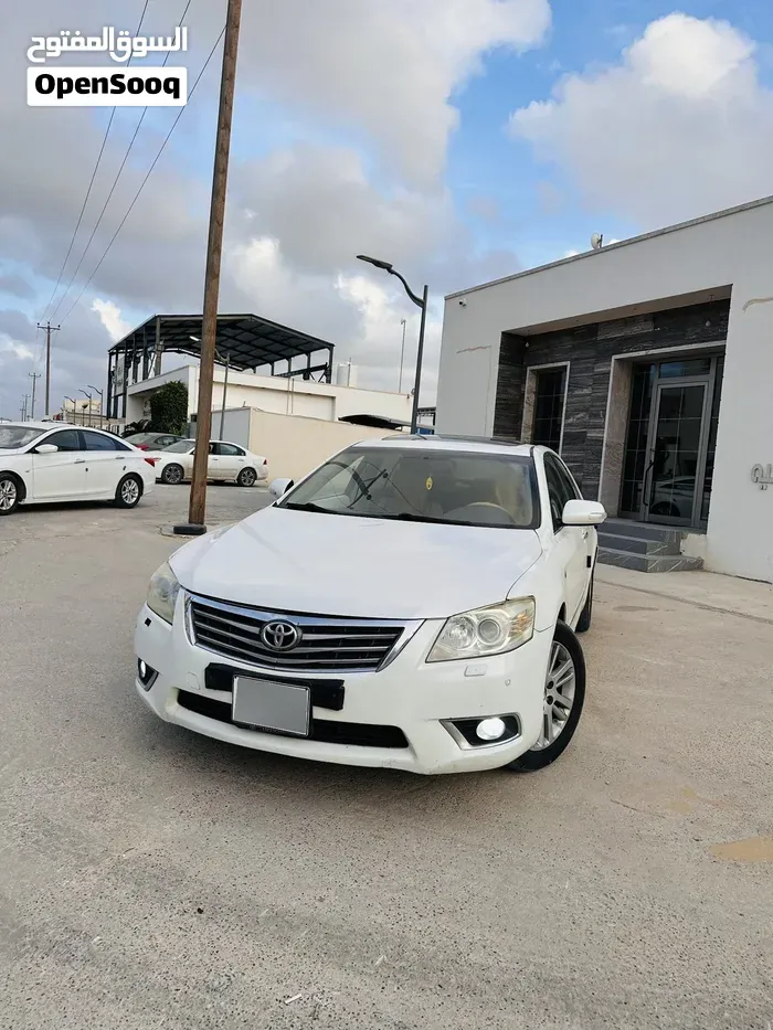 Toyota Aurion