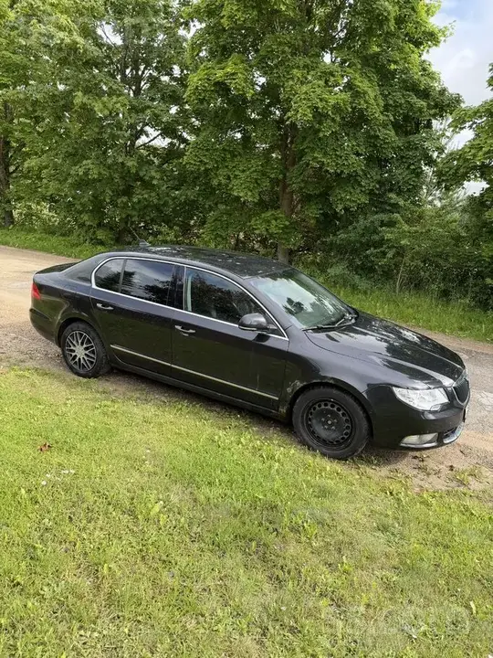 Skoda Superb 2008 photo 4