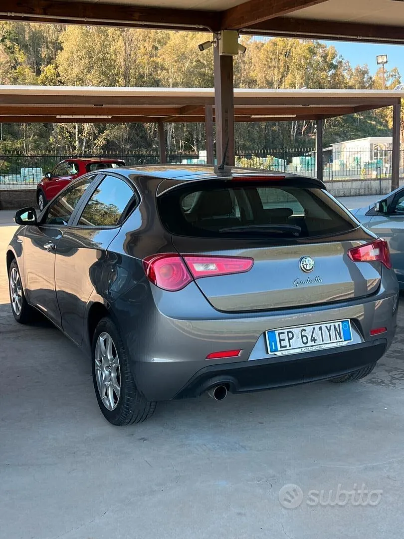 Alfa Romeo Giulietta 2013 photo 5