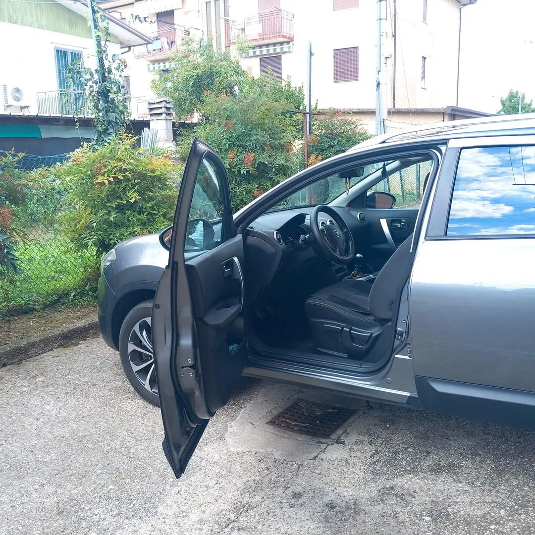 Nissan Qashqai 2013 photo 2