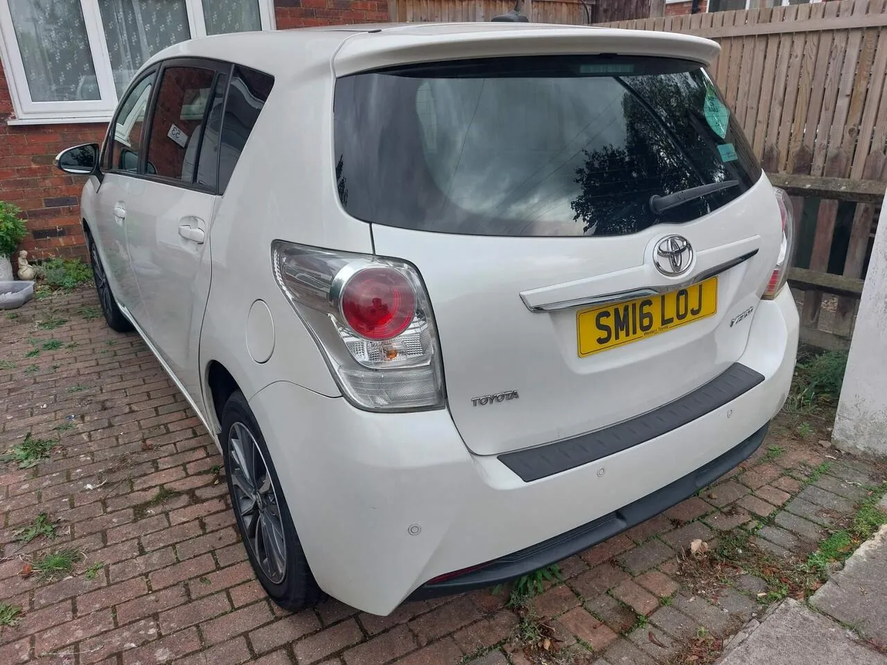 Toyota Verso 2016 photo 2