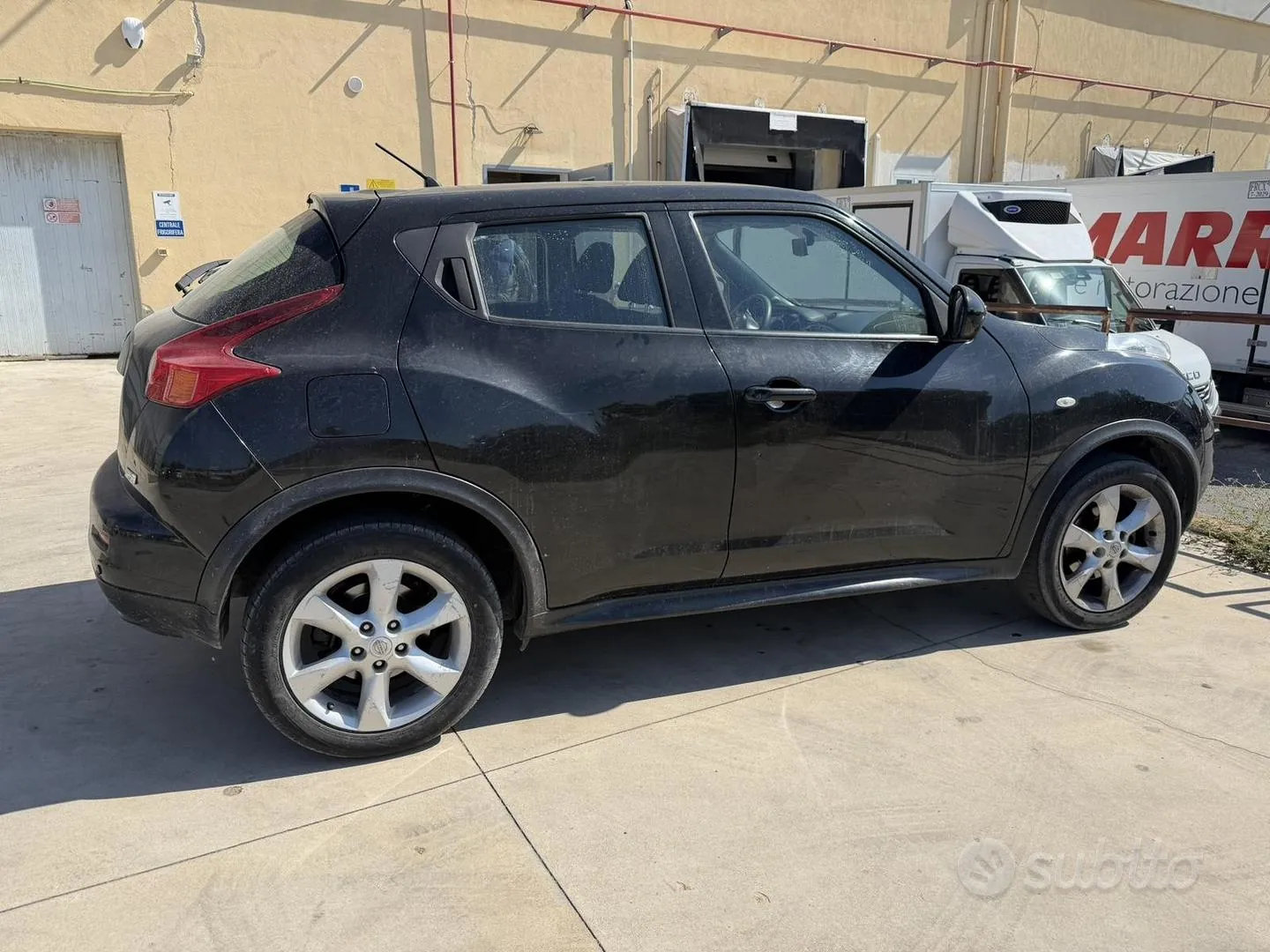 Nissan Juke 2011 photo 3