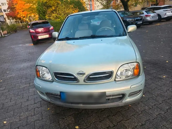 Nissan Micra