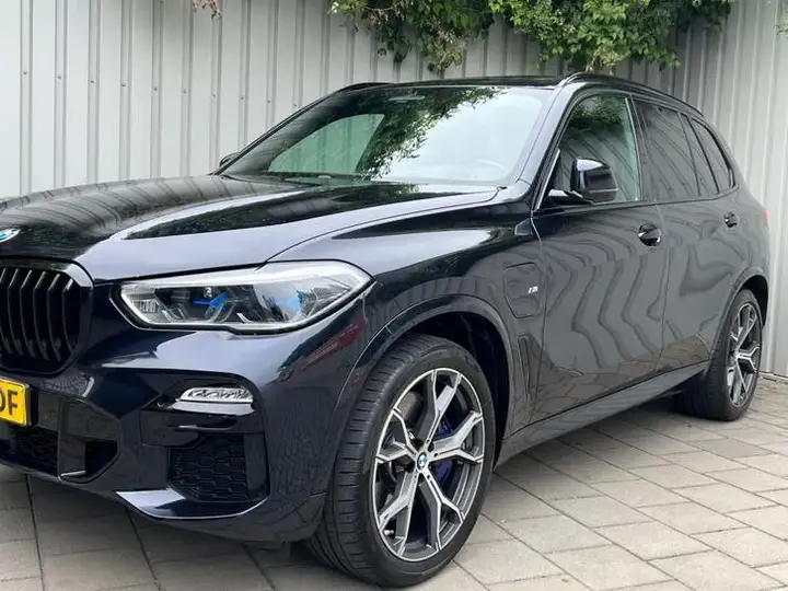 BMW X5 2021 photo 2