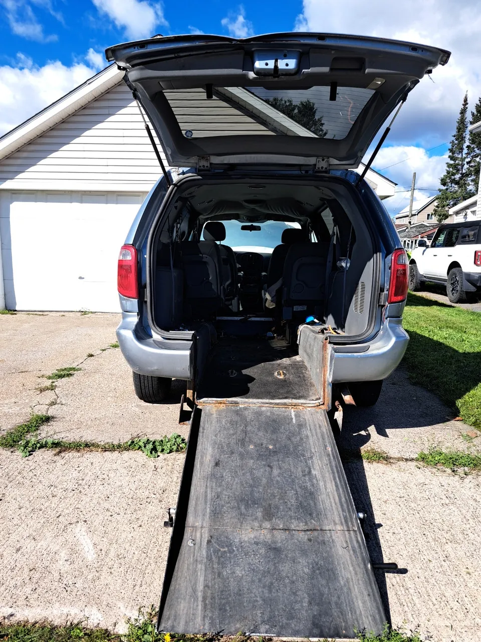 Dodge Grand Caravan 2005 photo 4