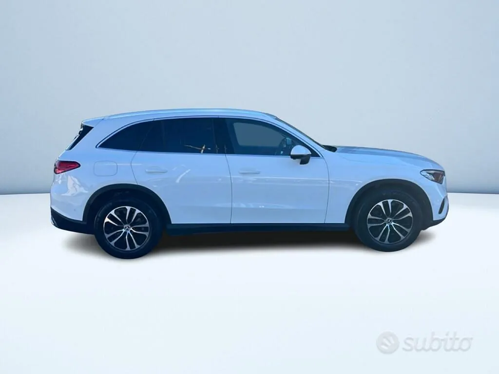 Mercedes-Benz Glc 2025 photo 3