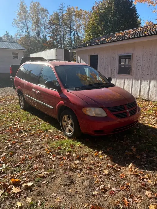 Dodge Grand Caravan 2005 photo 3