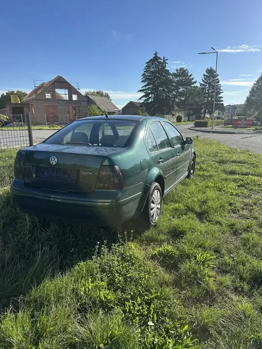 Volkswagen Bora 1999 photo 2