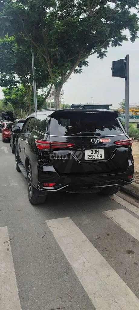 Toyota Fortuner 2021 photo 2
