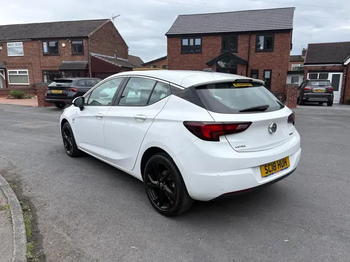 Vauxhall Astra 2018 photo 4