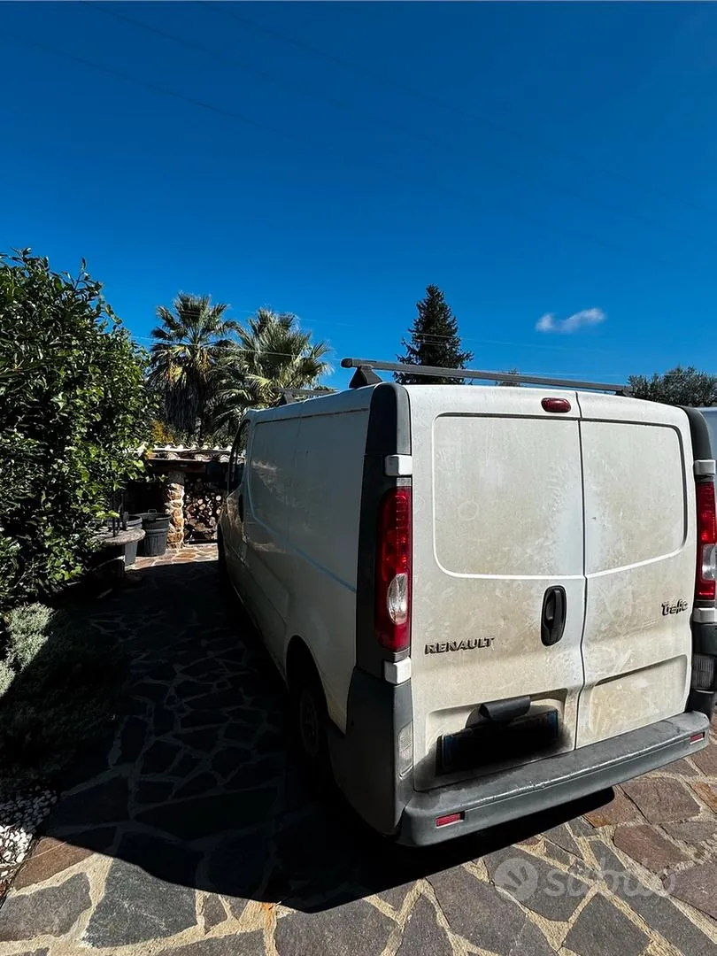 Renault Trafic 2009 photo 3