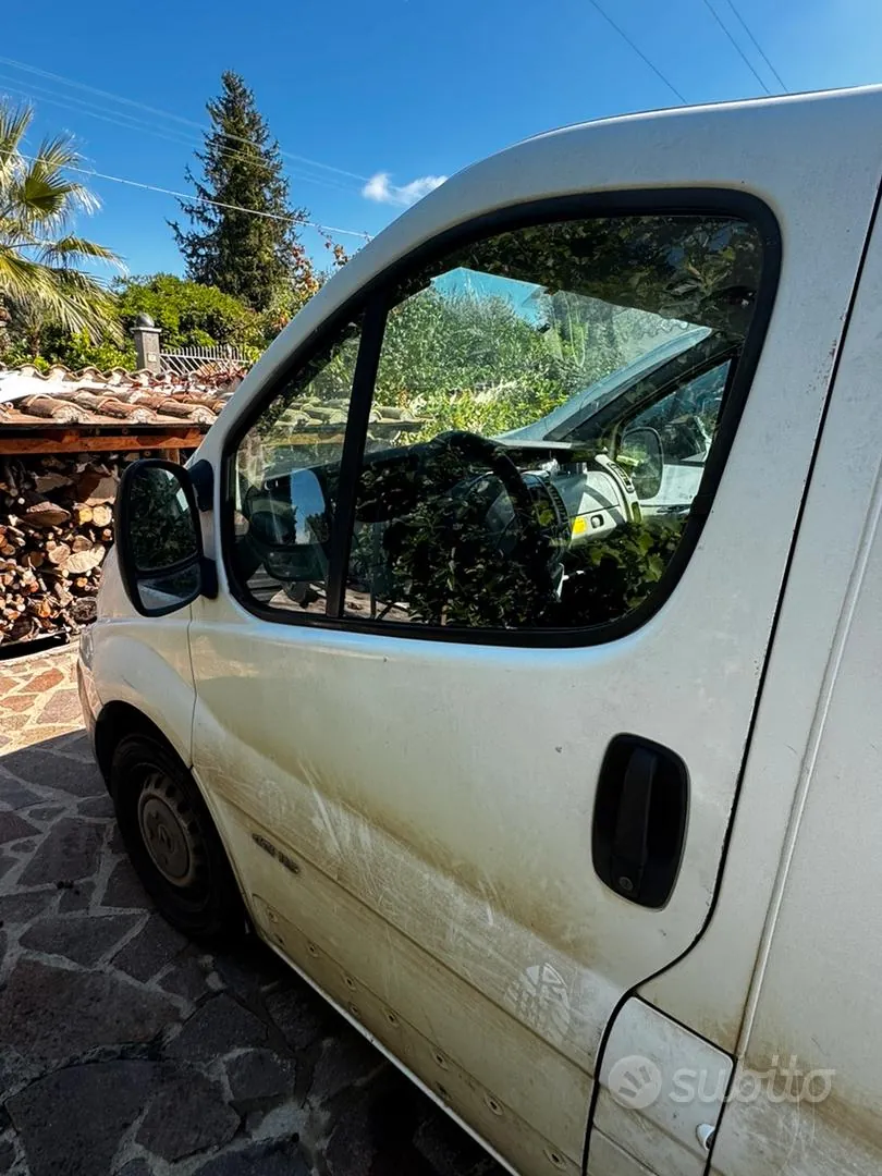 Renault Trafic 2009 photo 5