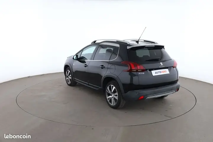 Peugeot 2008 2016 photo 2