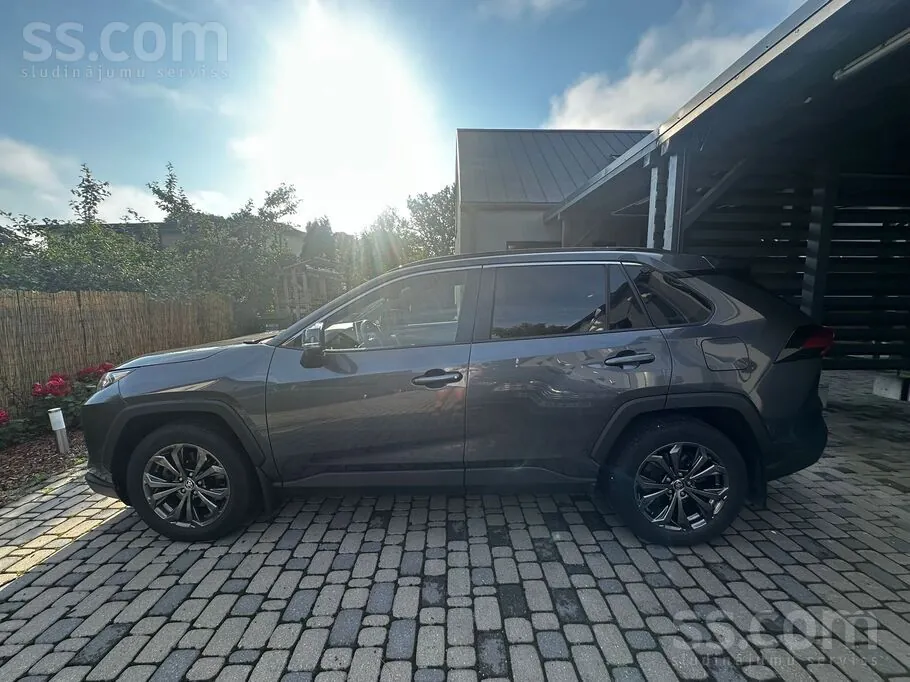 Toyota Rav4 2022 photo 4