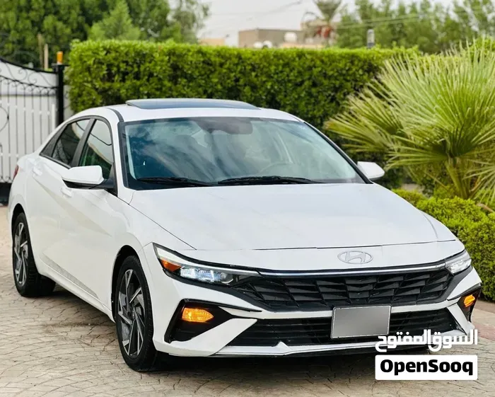 Hyundai Elantra 2025 photo 2