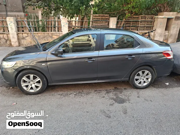 Peugeot 301 Allure 2014 photo 2