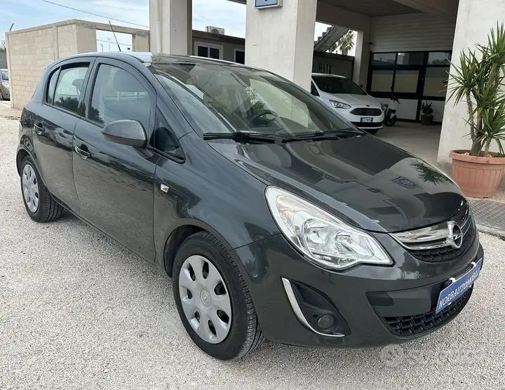 Opel Corsa 2012 photo 3