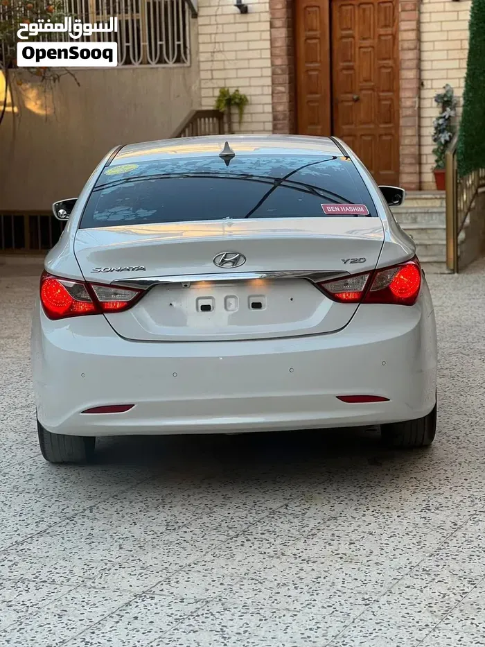 Hyundai Sonata 2012 photo 4