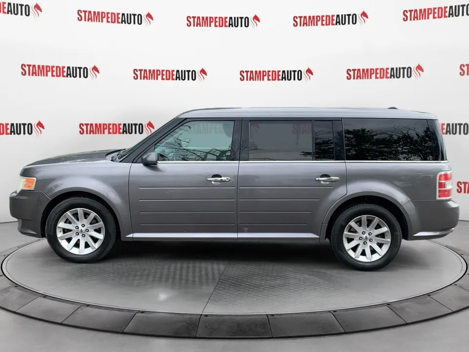 Ford Flex 2009 photo 2