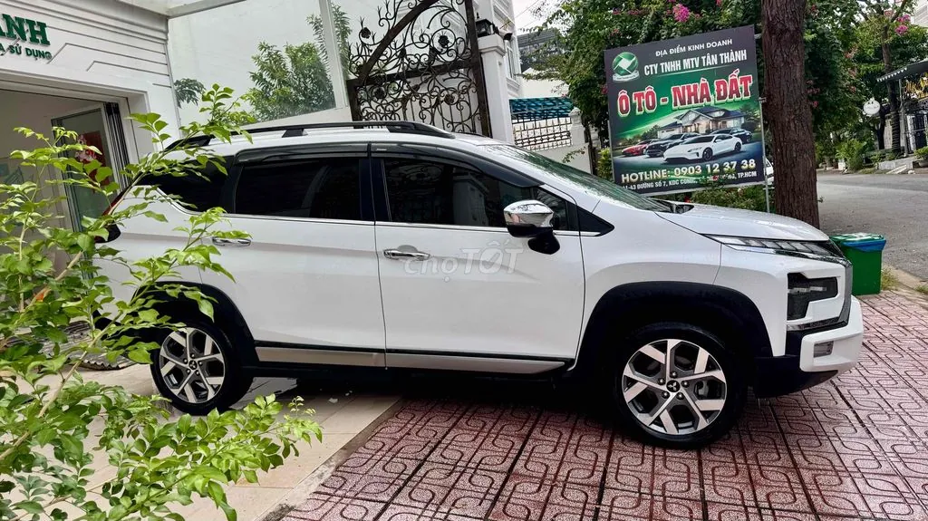 Mitsubishi Xpander Cross 2023 photo 3