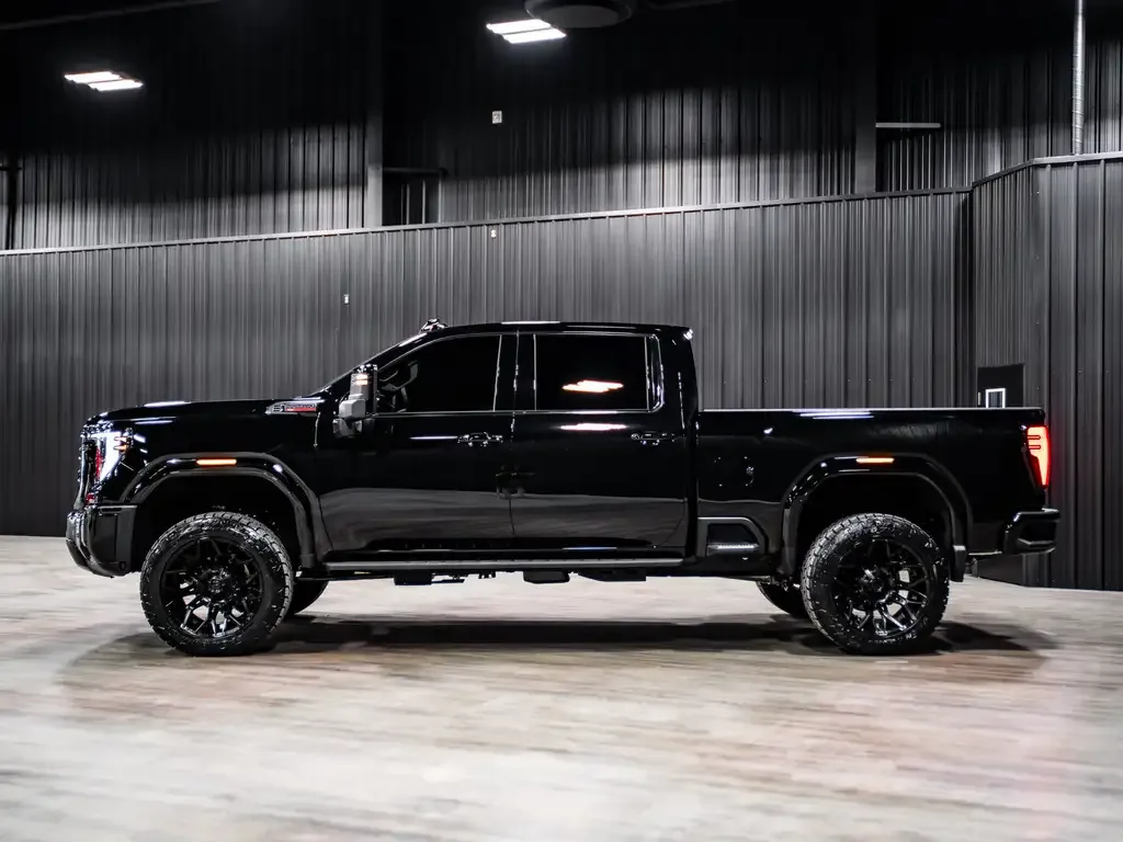 GMC Sierra 3500Hd 2026 photo 5