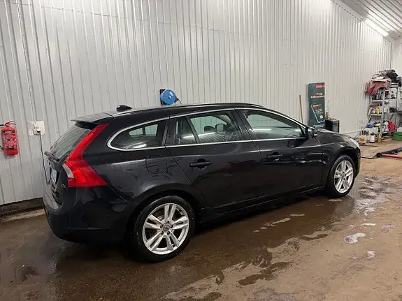 Volvo V60 2013 photo 4