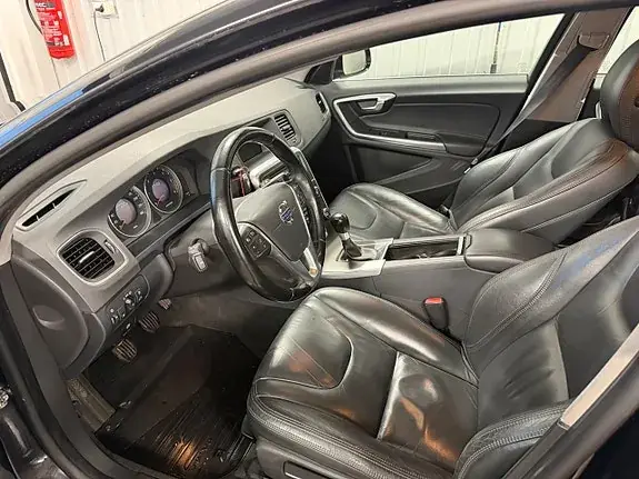 Volvo V60 2013 photo 5