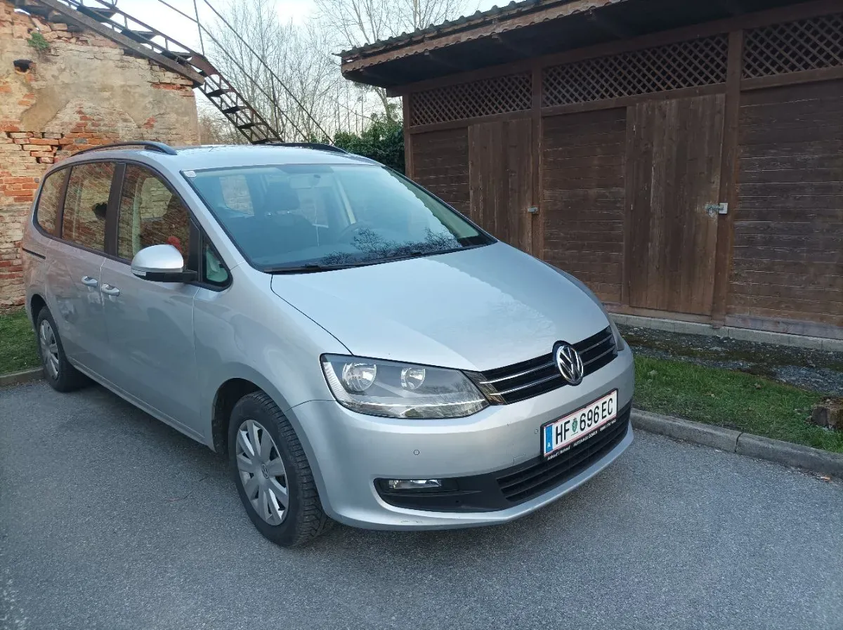Volkswagen Sharan 2013 photo 3