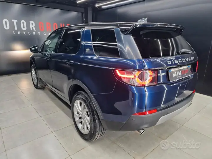 Land Rover Discovery Sport 2018 photo 4