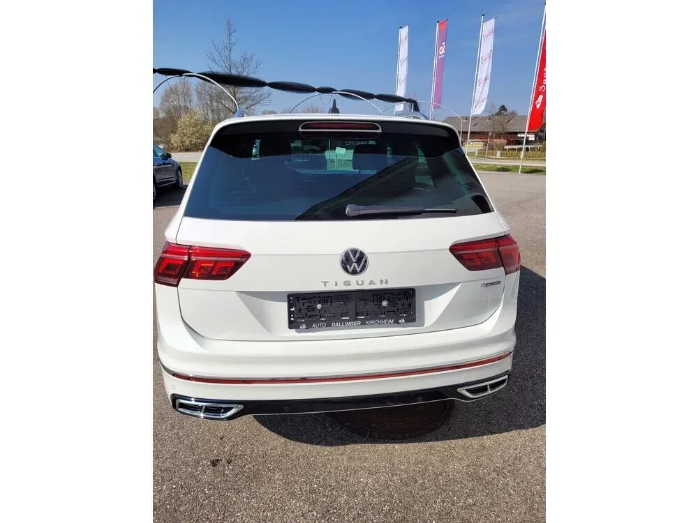 Volkswagen Tiguan 2021 photo 2